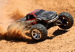 REVO 3.3 4WD NITRO MONSTER TRUCK