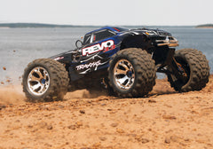 REVO 3.3 4WD NITRO MONSTER TRUCK