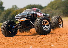 REVO 3.3 4WD NITRO MONSTER TRUCK